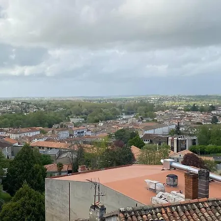 L'atypique - Centre-ville - Terrasse - Clim شقة أنغوليم